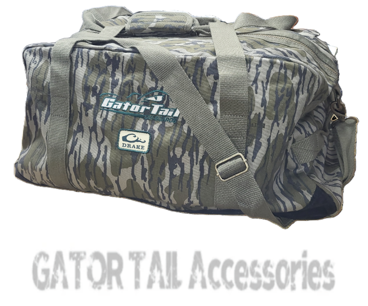 Load image into Gallery viewer, Drake 40L Throwback 80 Duffle Bag with Gatortail Logo
